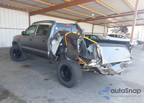 2006 Toyota Tacoma Prerunner V6 z USA, uszkodzony, nr VIN 5TEKU72N06Z222433